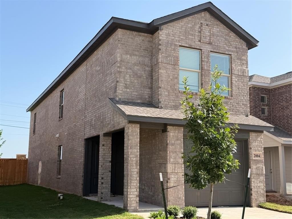 2004 Delphine Dr - Photo 2 of 23