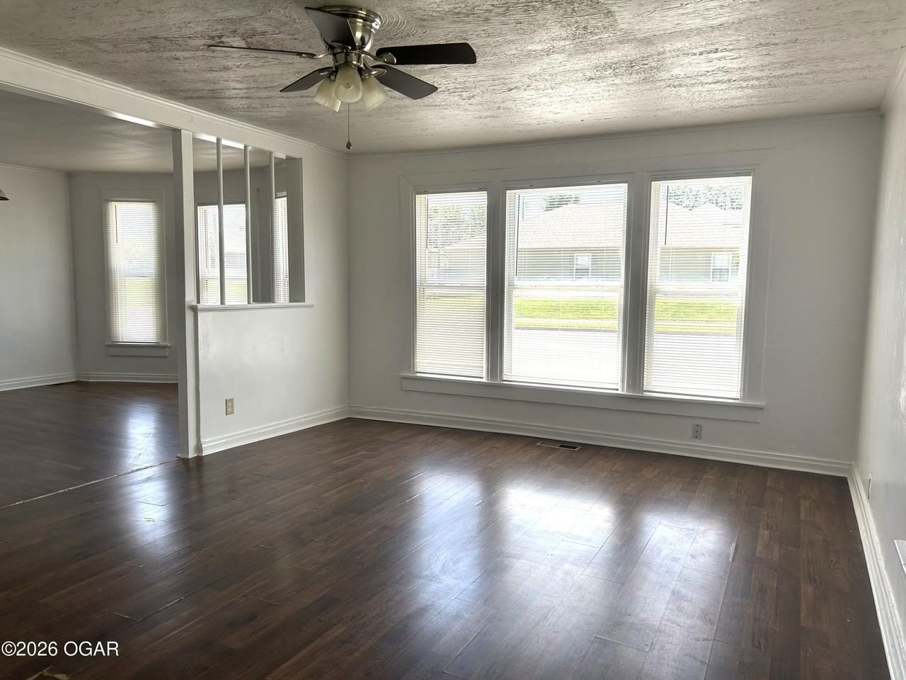 1931 Kentucky Ave - Photo 2 of 9