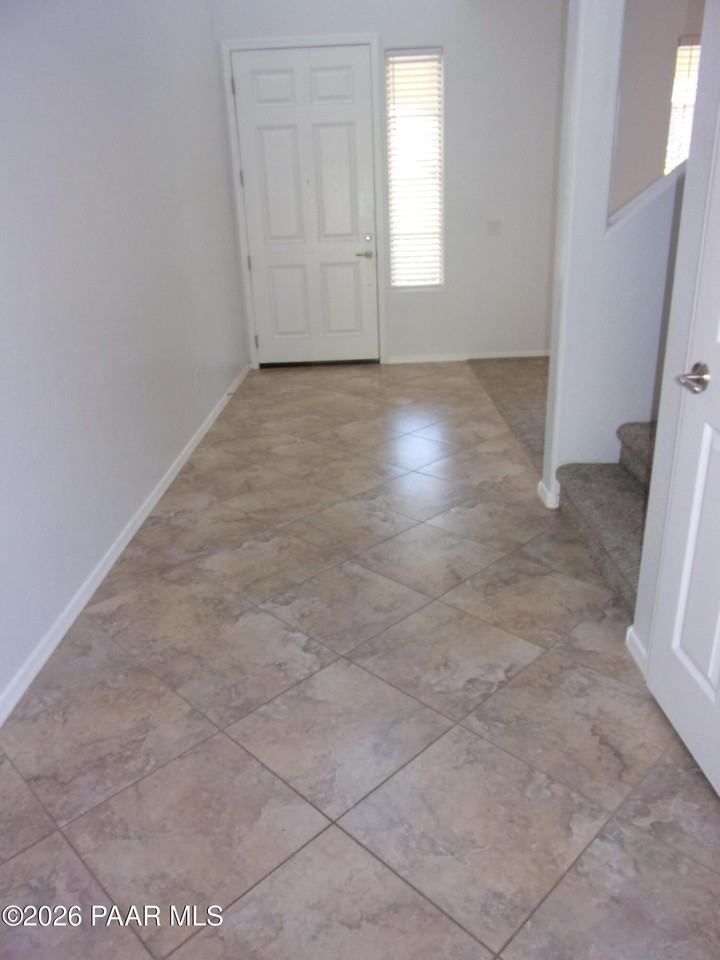 7239 E Barefoot Ln - Photo 2 of 24