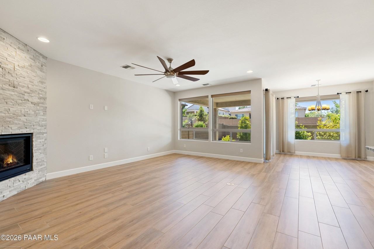 1292 N Low Valley Ln - Photo 4 of 18