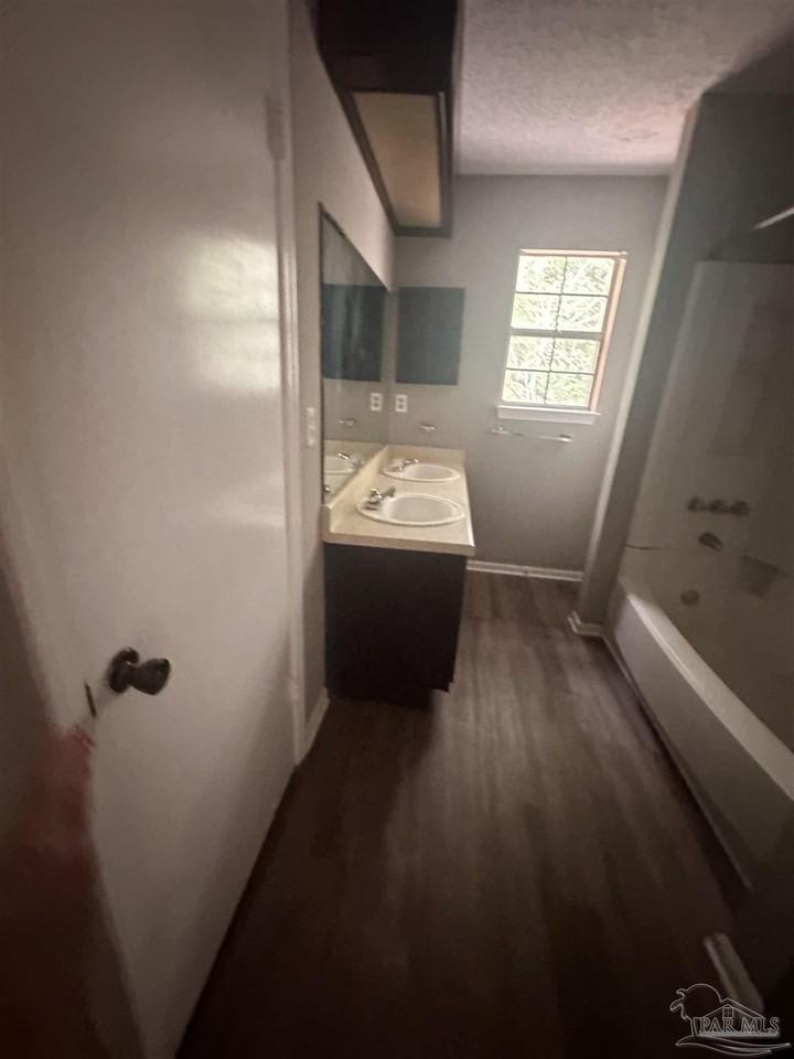 6425 Concord Way - Photo 5 of 7