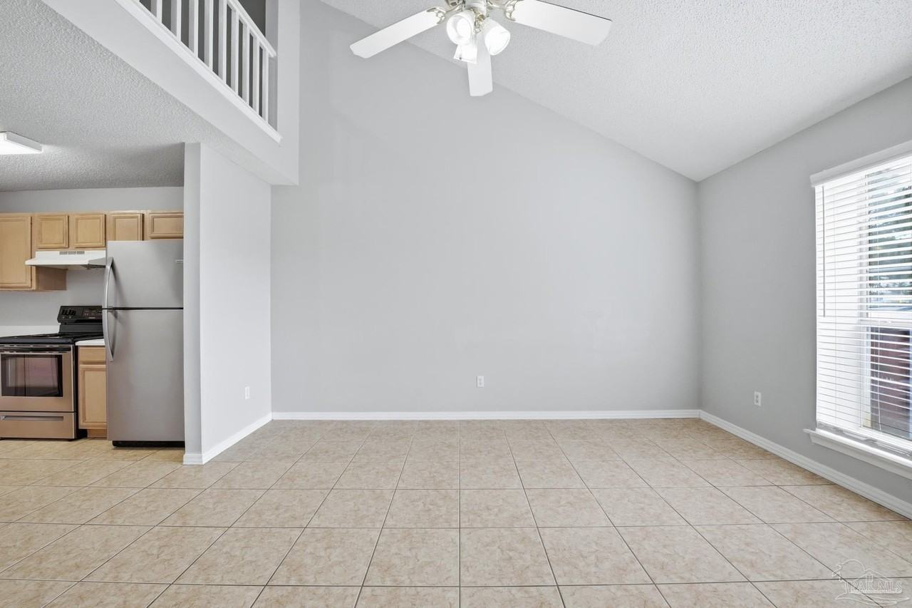 3212 Fernwood Dr - Photo 3 of 16