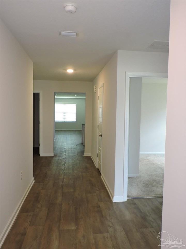 7580 Steeplechase Blvd - Photo 2 of 25