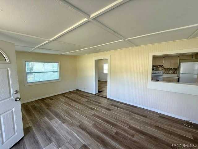 2134 S Rock Crusher Rd - Photo 2 of 9