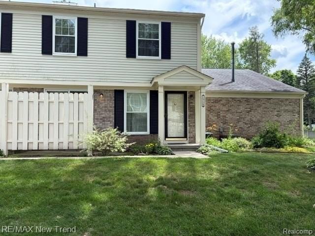 1412 Hidden Meadows Dr E #B - Photo 2 of 43