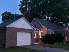2111 W 14 Mile Rd - Photo 1 of 1