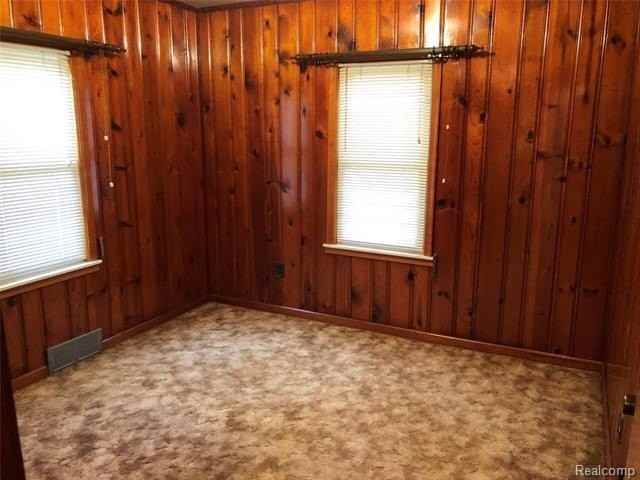 2111 W 14 Mile Rd - Photo 7 of 23