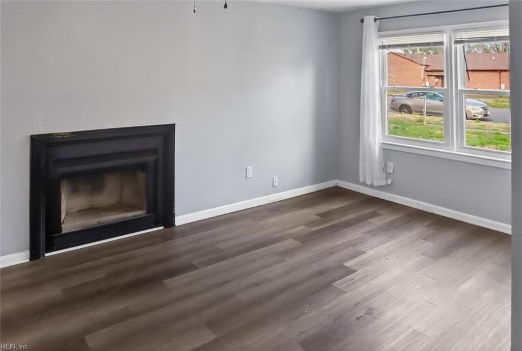 2315 Maltby Ave - Photo 2 of 11