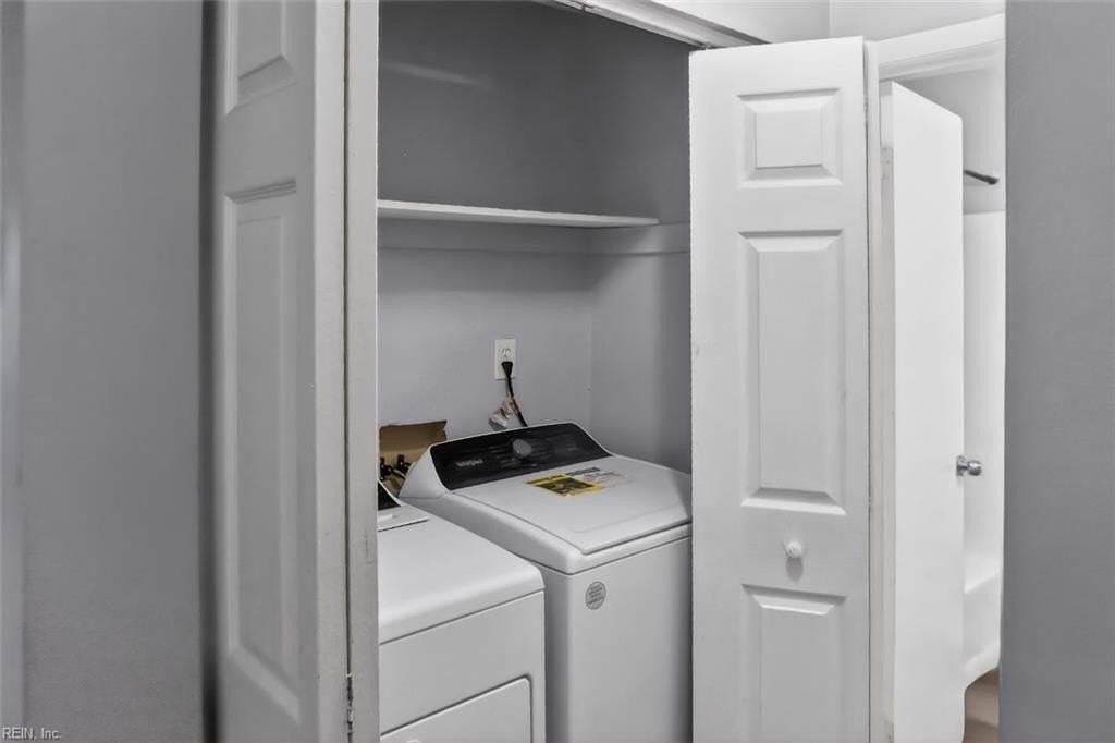 2315 Maltby Ave - Photo 6 of 11