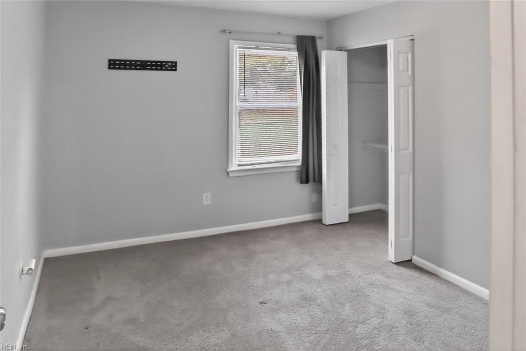 2315 Maltby Ave - Photo 7 of 11