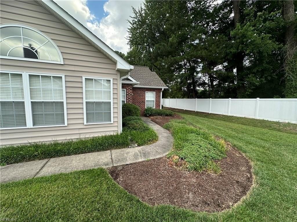 103 Hautz Way - Photo 2 of 19