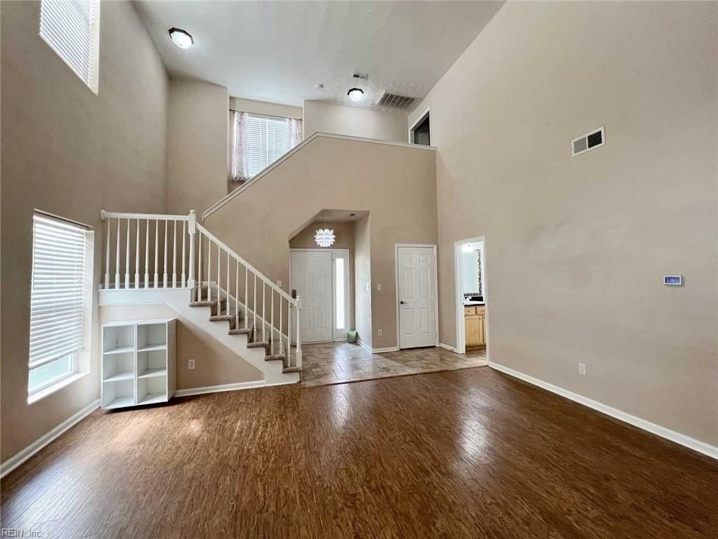 1812 Kempsville Crossing Ln - Photo 5 of 45