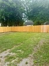 1915 Des Moines Ave - Photo 2 of 8
