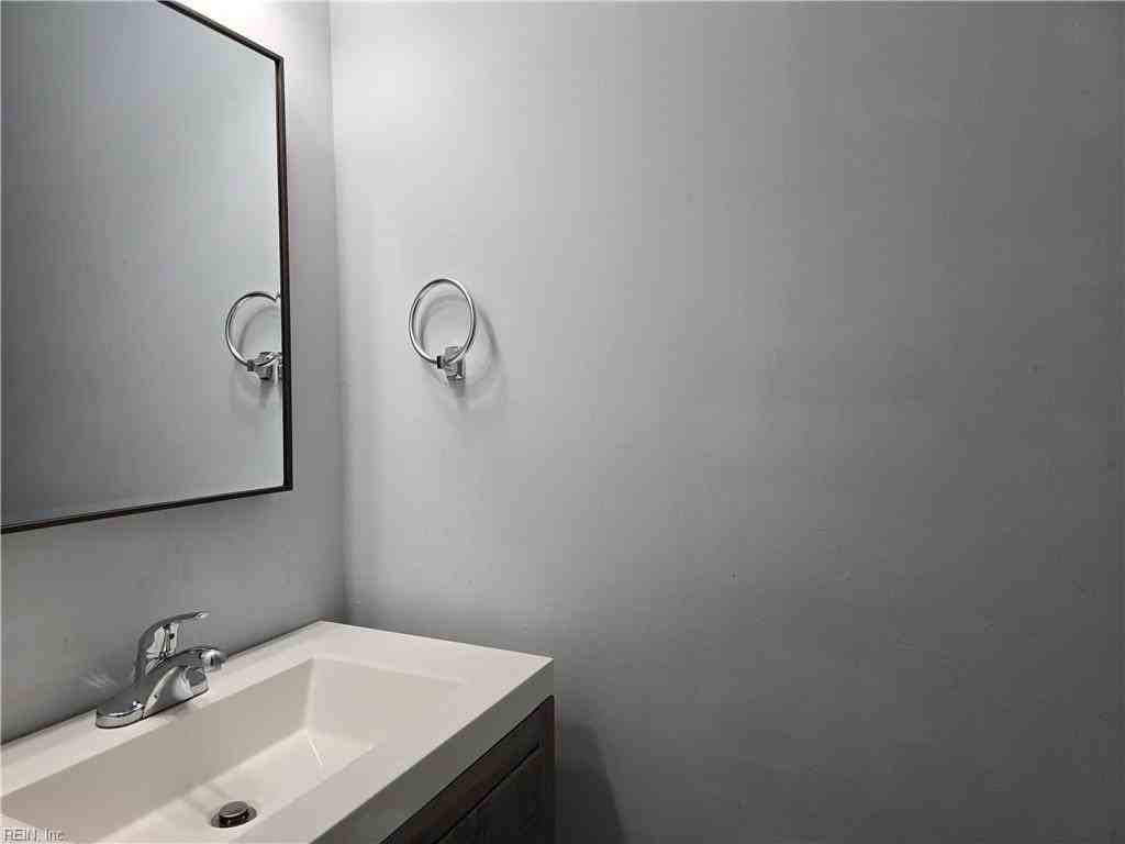 229 Greenbrier Ave - Photo 7 of 26