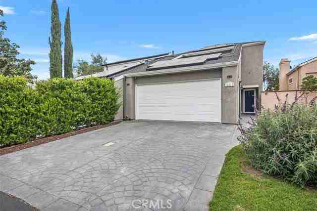 22516 Lake Forest Ln - Photo 3 of 8