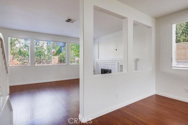 321 Riley Ct - Photo 7 of 8