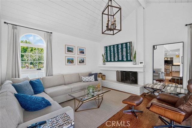 24622 Santa Clara Ave - Photo 3 of 8