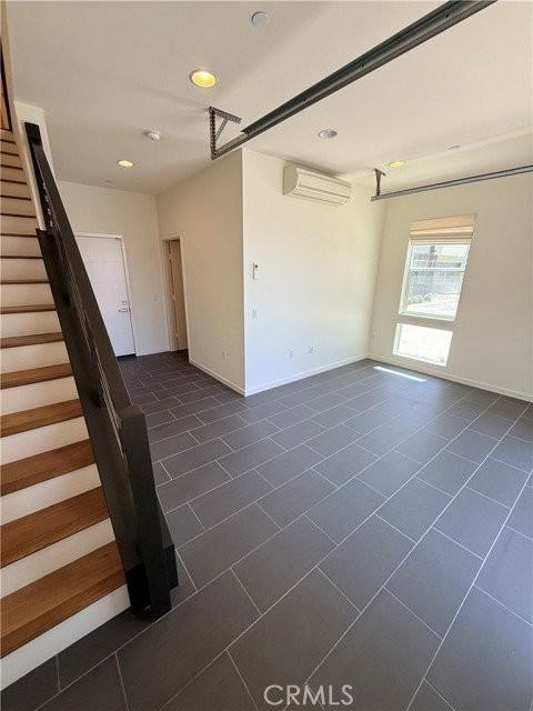 1527 Sullivan Ave - Photo 7 of 8
