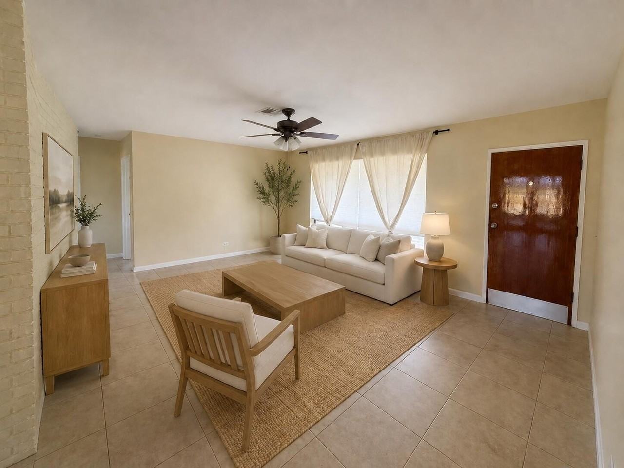 1428 Sw 1st Ave - Photo 4 of 17