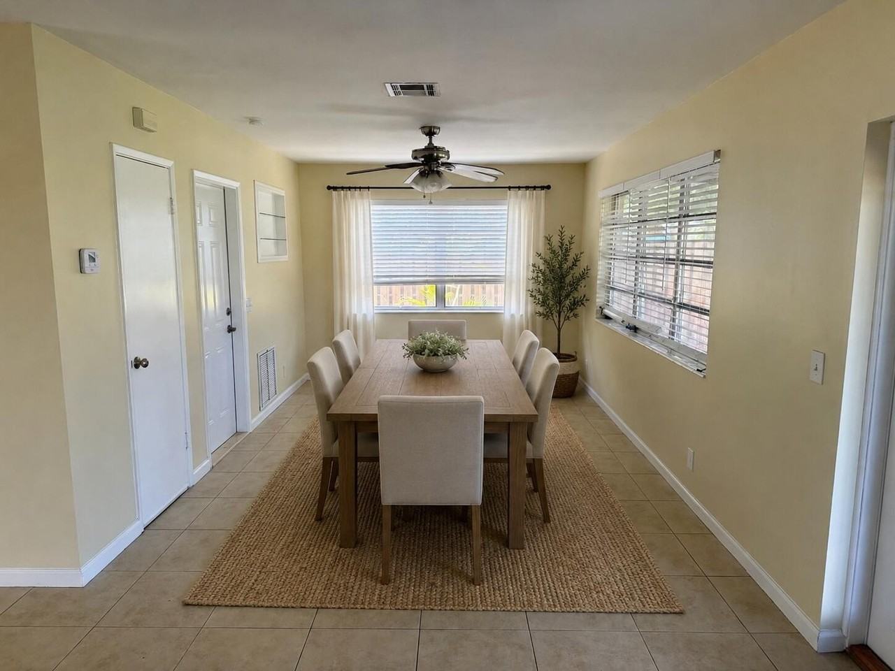 1428 Sw 1st Ave - Photo 5 of 17