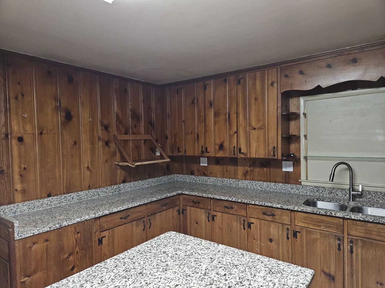 1737 Ireland Dr #1 - Photo 5 of 19