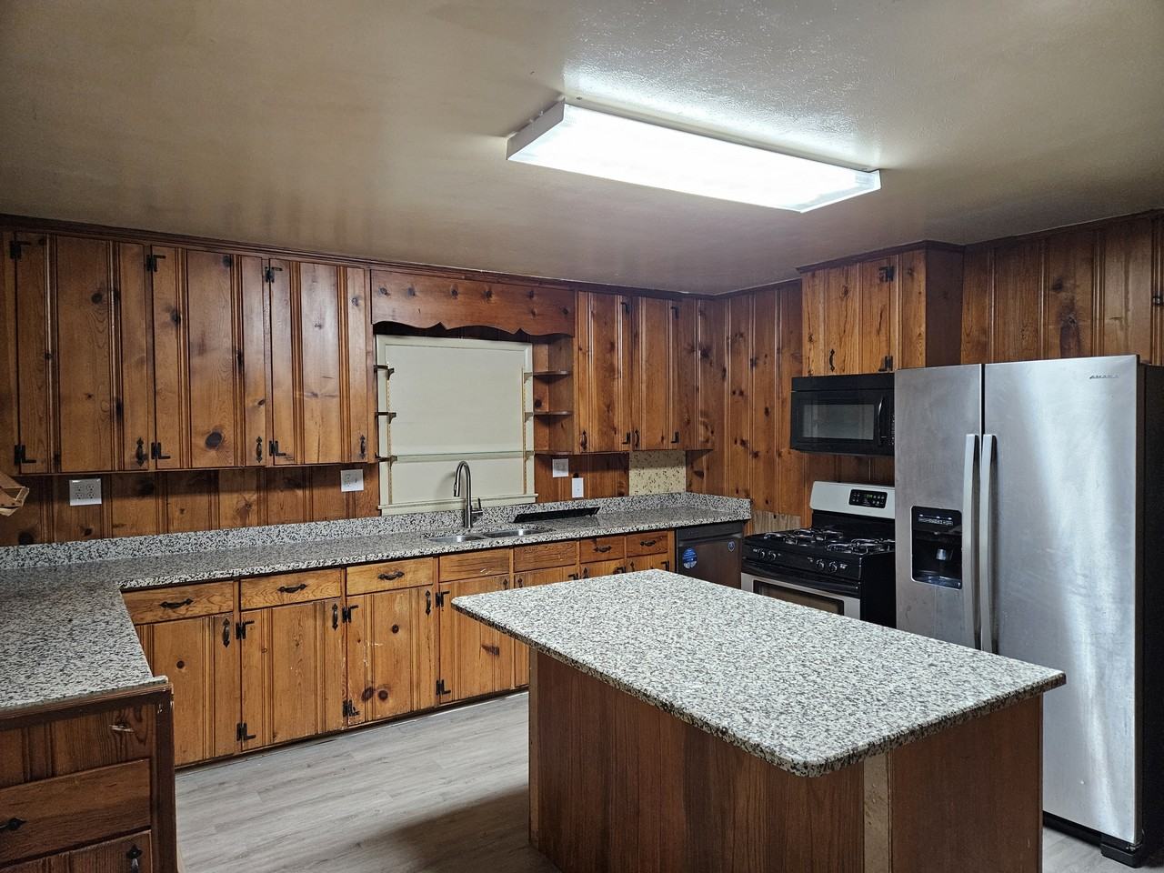 1737 Ireland Dr #1 - Photo 6 of 19