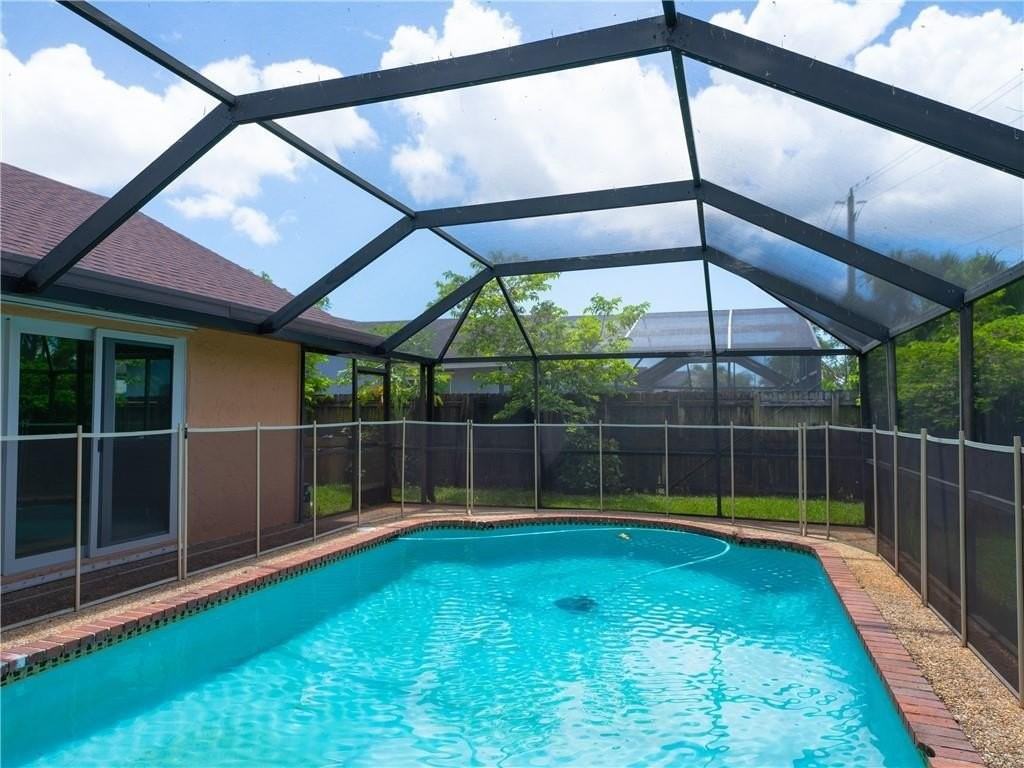 5332 Nw 29th Ct - Photo 2 of 36