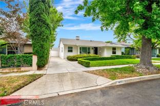 4833 Longridge Ave - Photo 1 of 1