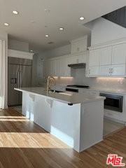 20812 W Bur Oak Cir - Photo 2 of 8