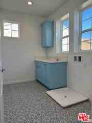 20812 W Bur Oak Cir - Photo 7 of 8