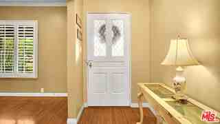 2545 Sycamore Dr - Photo 2 of 8