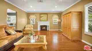 2545 Sycamore Dr - Photo 4 of 8