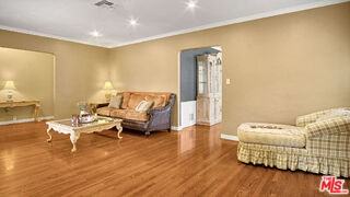 2545 Sycamore Dr - Photo 6 of 8