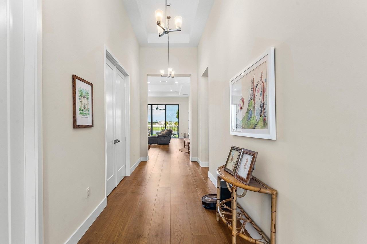 13207 Feathering Way - Photo 4 of 39