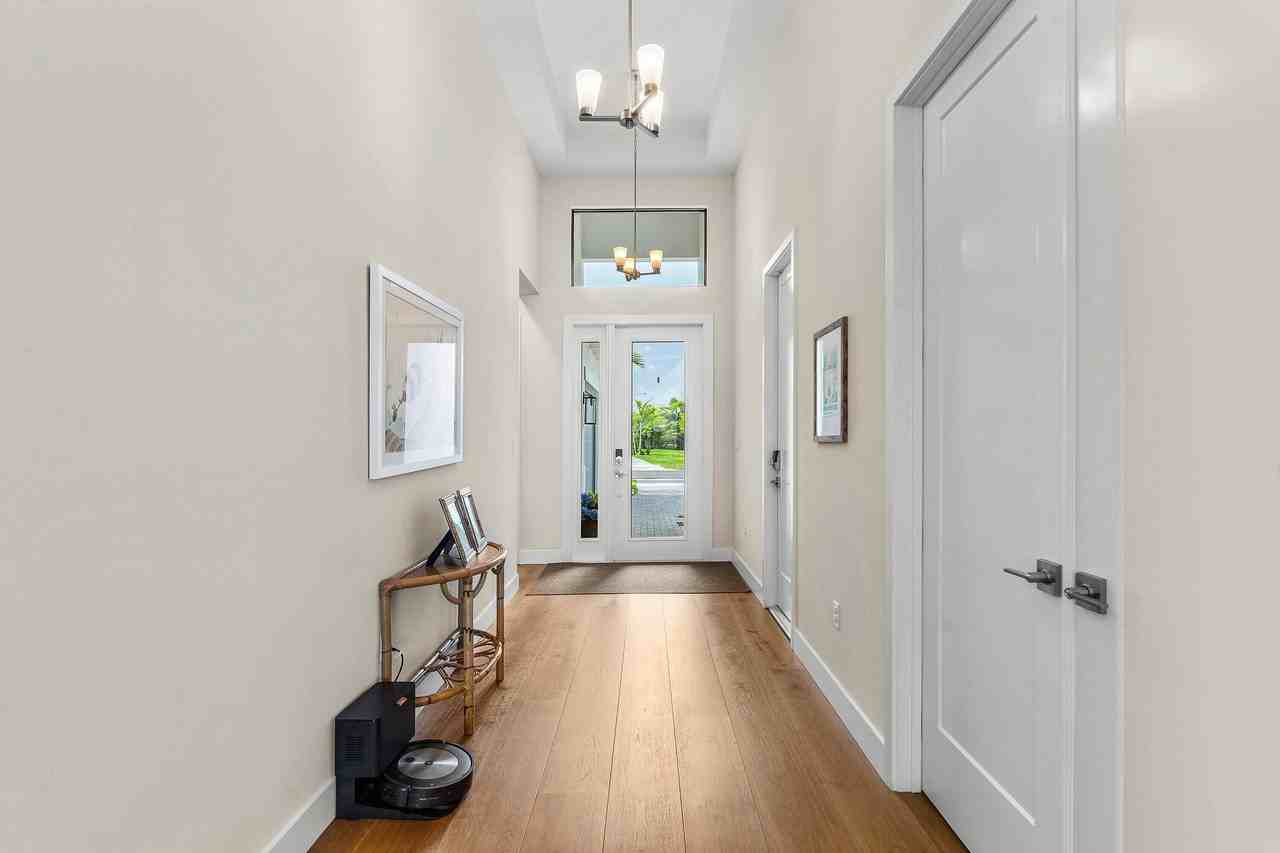 13207 Feathering Way - Photo 5 of 39