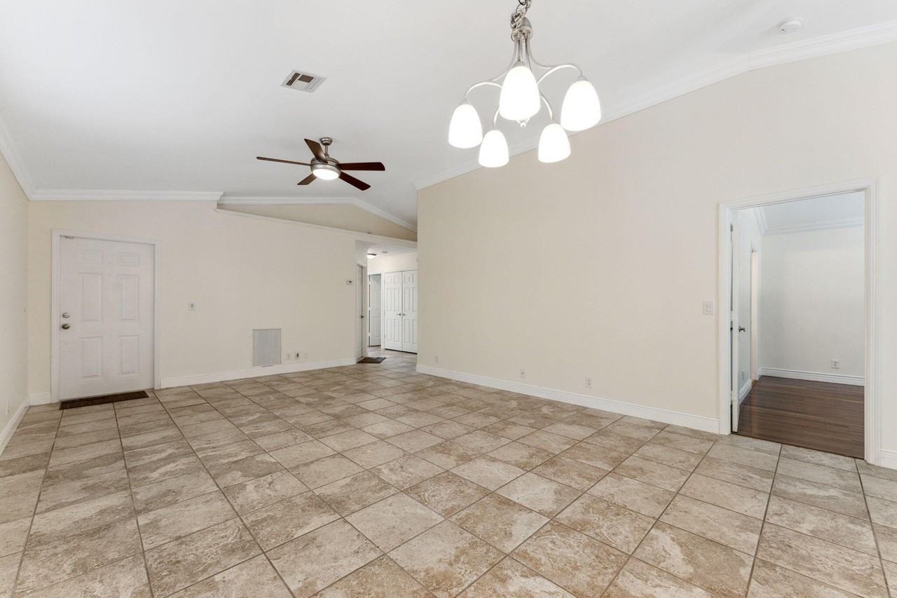 701 Key West St - Photo 7 of 22