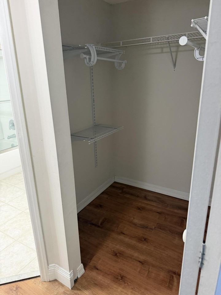 1500 Crestwood Ct S #1503 - Photo 6 of 19