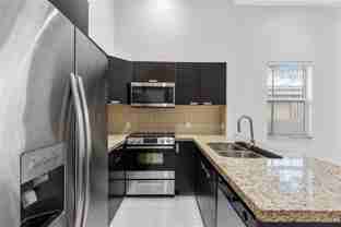 316 Sw 16th St #B - Photo 1 of 1