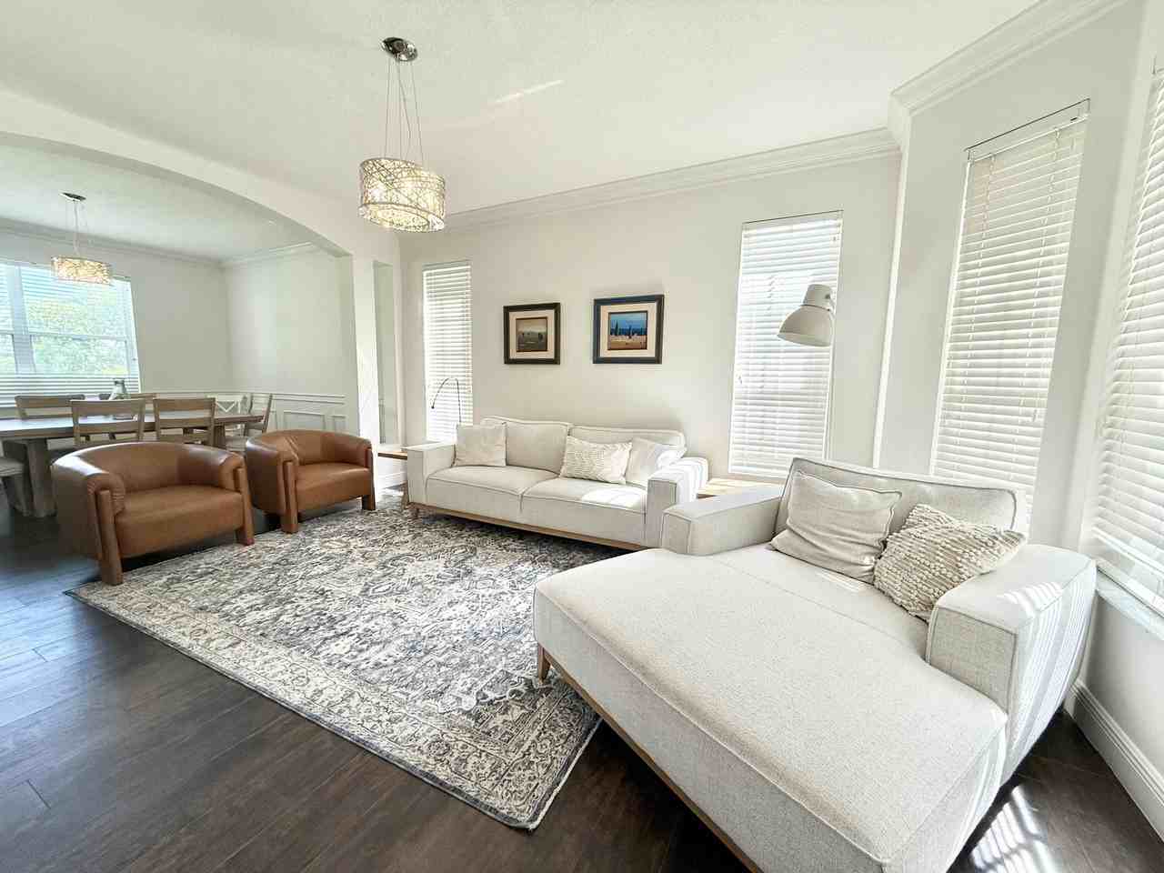 12671 Yardley Dr - Photo 5 of 36