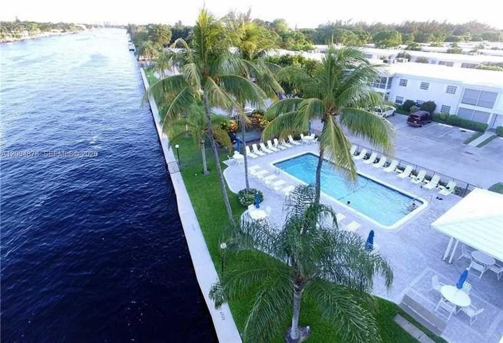 6207 Bay Club Dr #1 - Photo 5 of 20