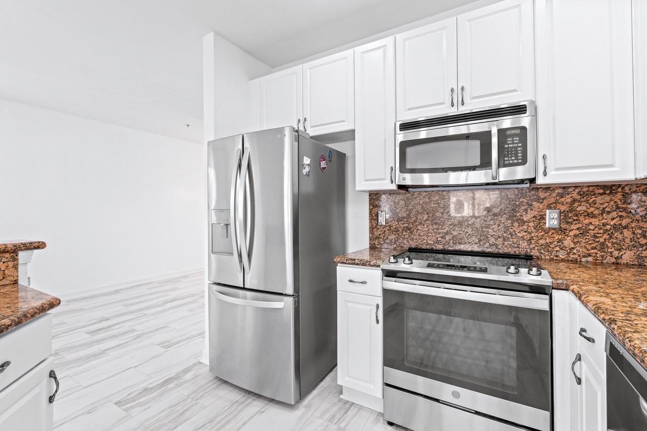 1200 Coastal Bay Blvd - Photo 2 of 50