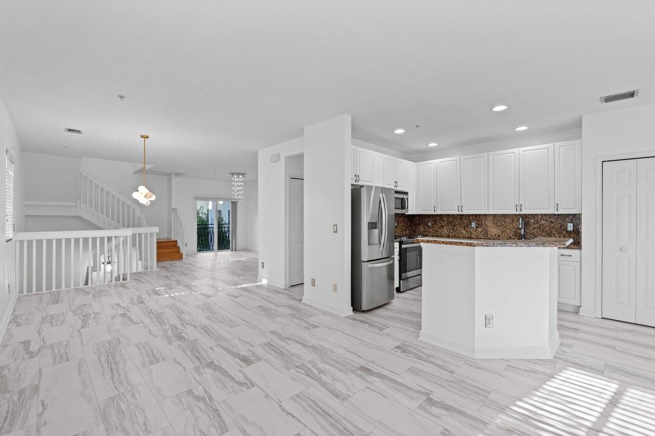 1200 Coastal Bay Blvd - Photo 5 of 50