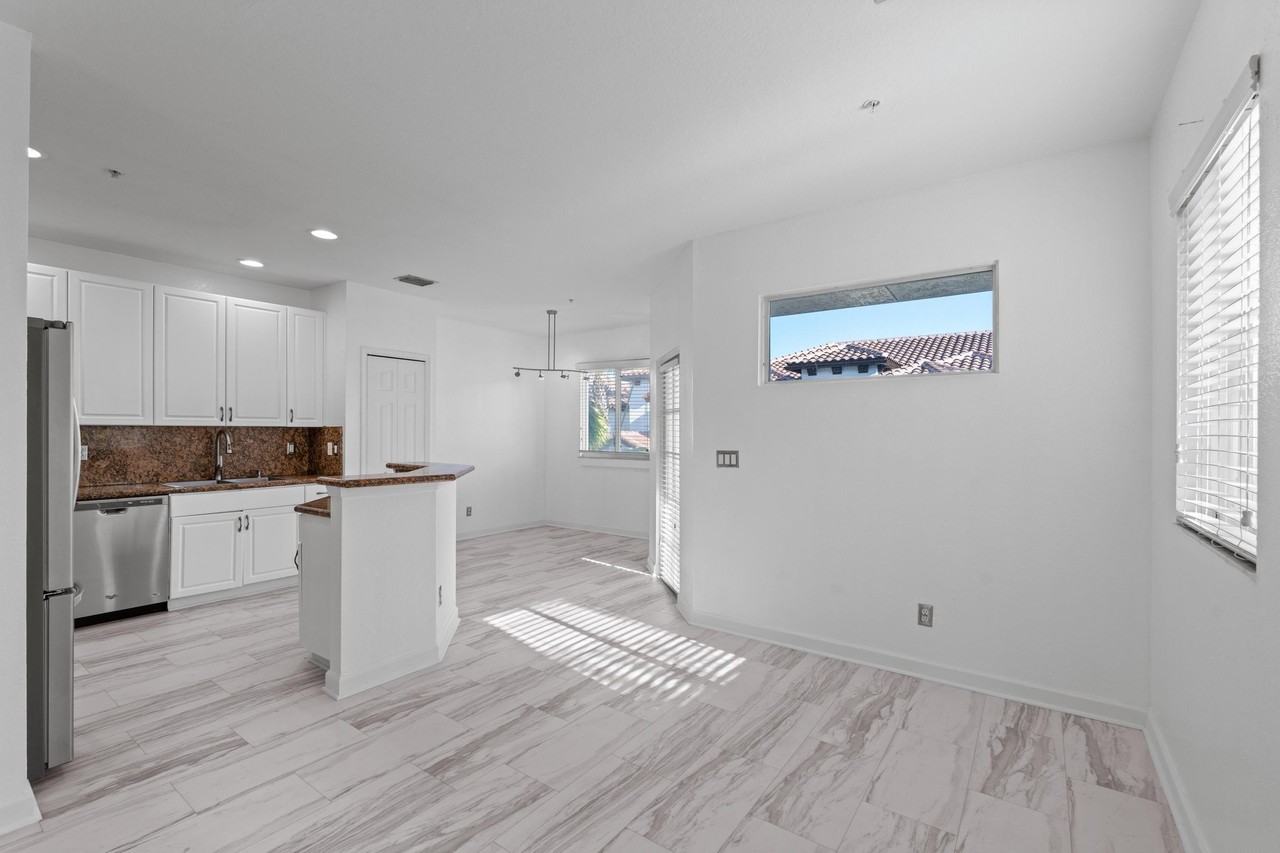 1200 Coastal Bay Blvd - Photo 7 of 50