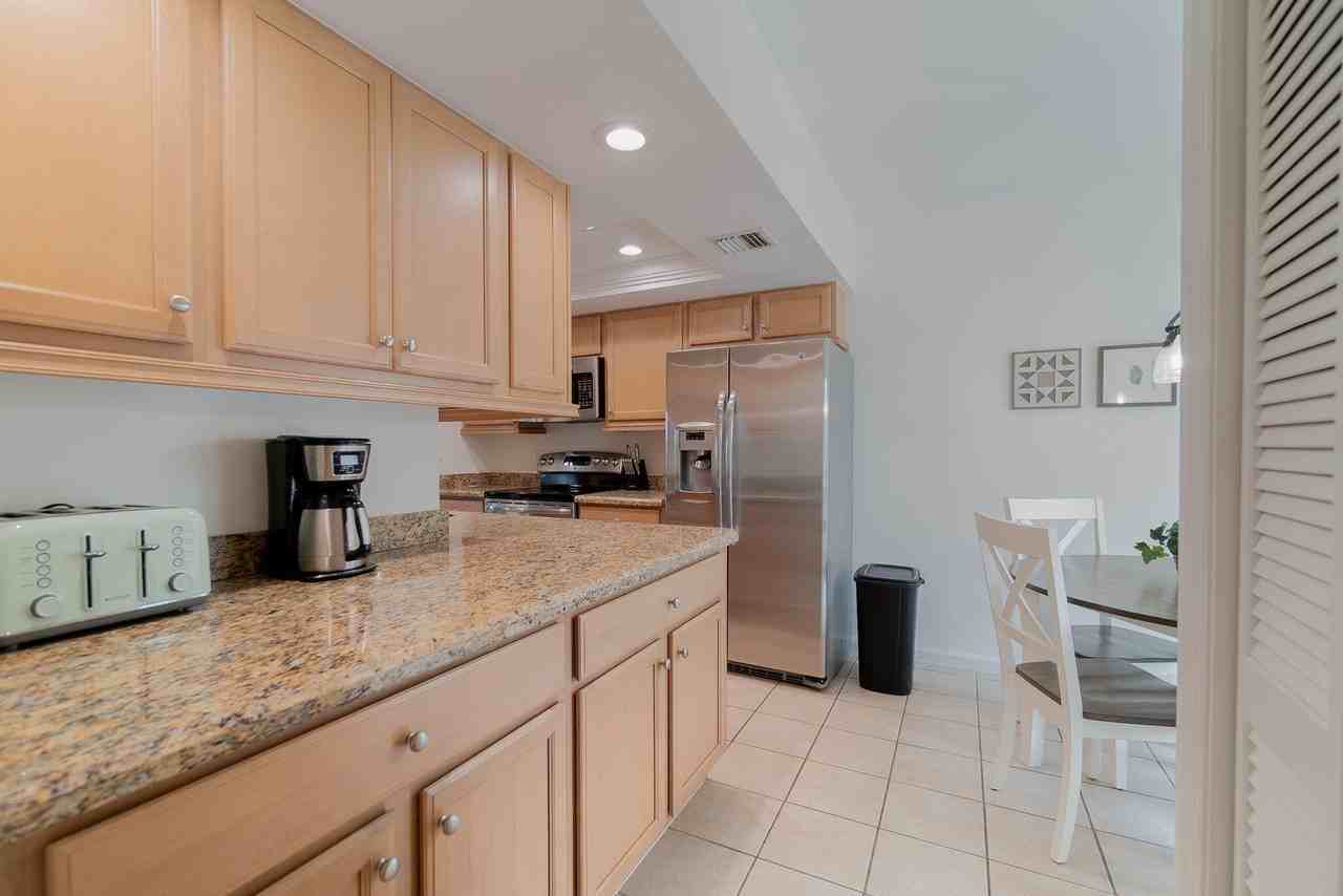 11355 Pond View Dr #D203 - Photo 3 of 37