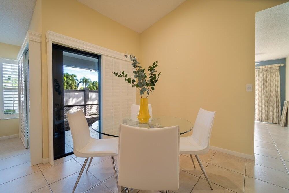 13335 Bedford Mews Ct - Photo 5 of 18