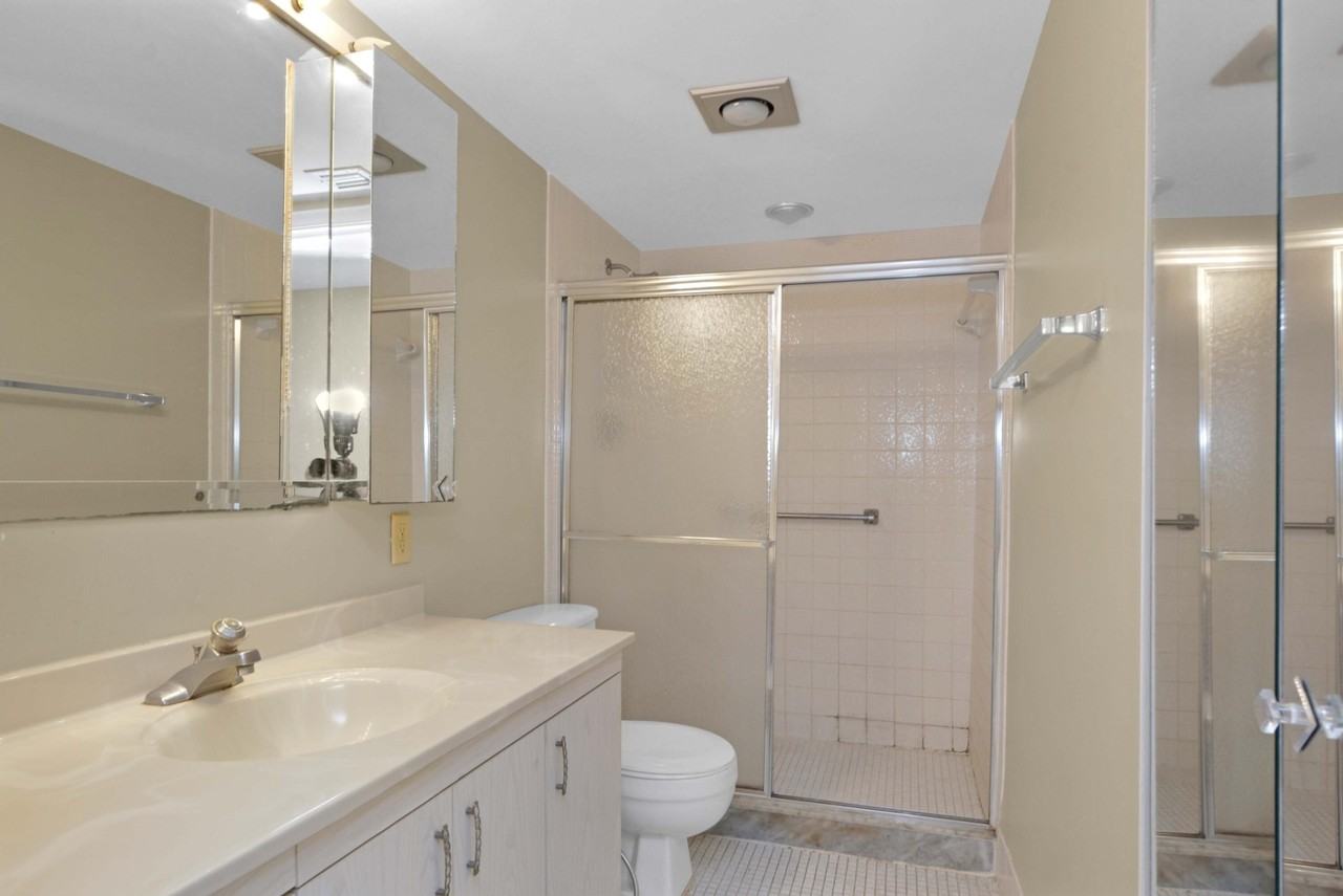 2101 Lucaya Bnd #D4 - Photo 7 of 16