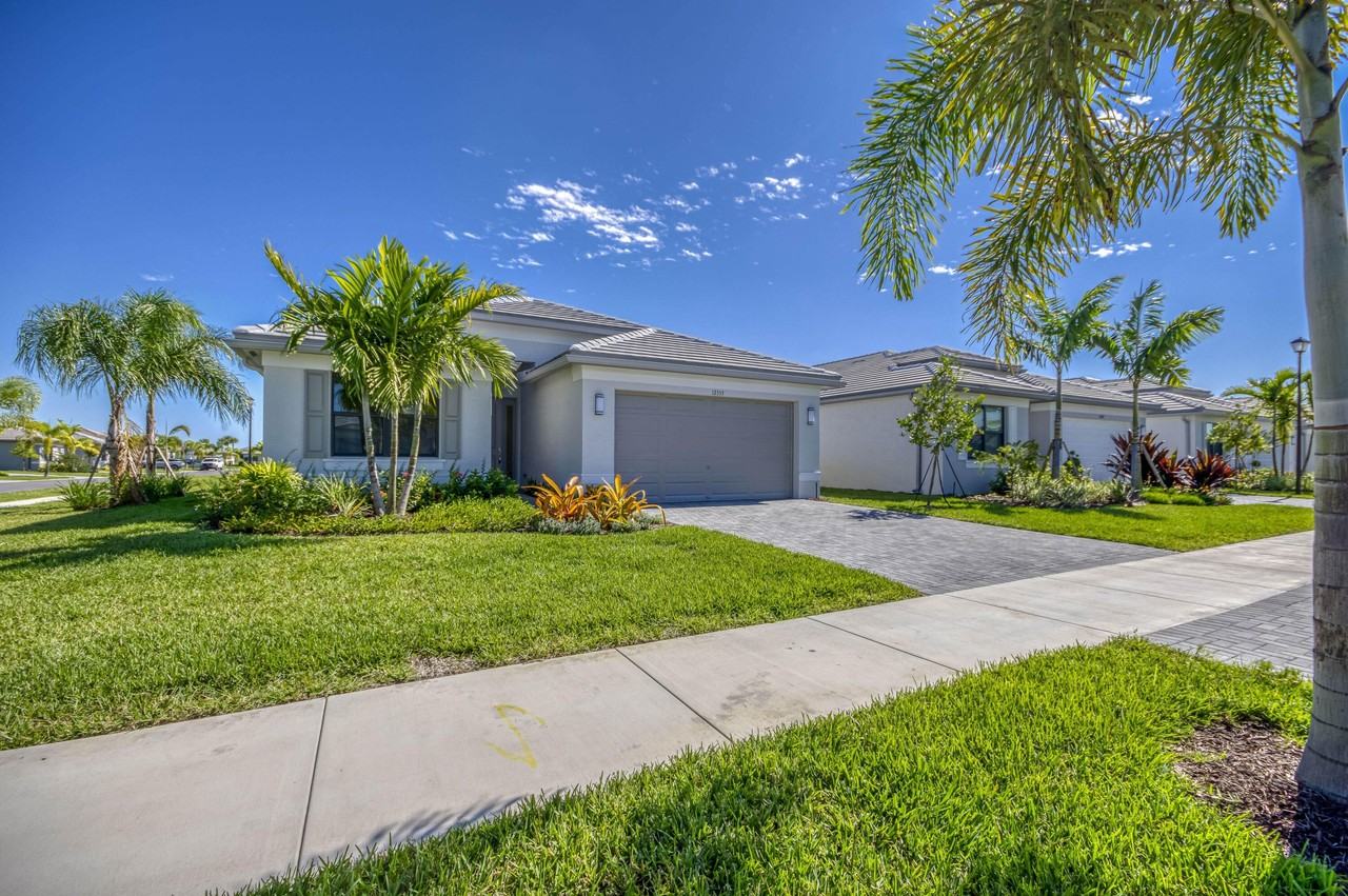 12555 Sw Manatee Marsh Ter - Photo 3 of 48