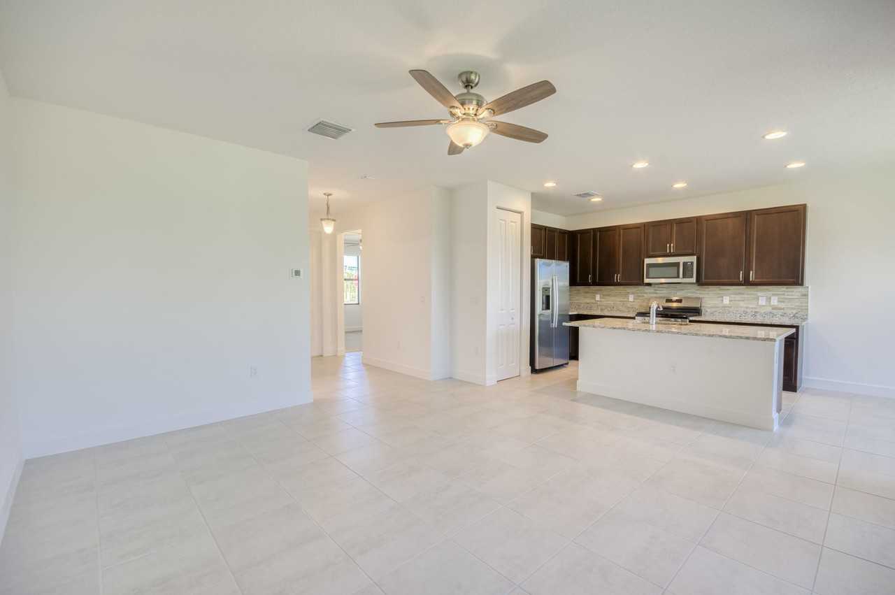 12555 Sw Manatee Marsh Ter - Photo 7 of 48