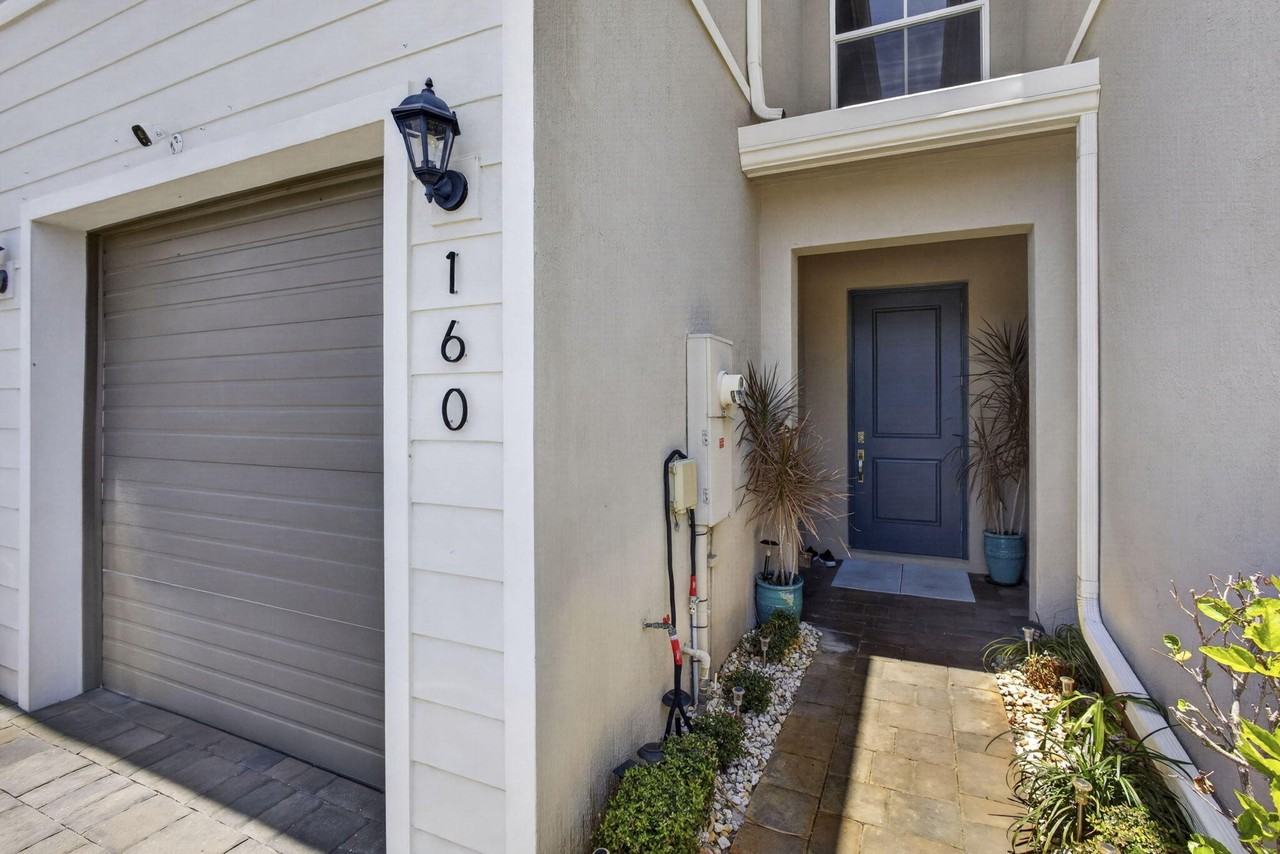 160 Bandol St - Photo 6 of 50