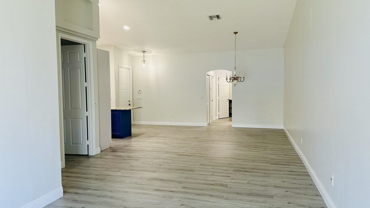 8601 Mangrove Cay - Photo 7 of 43